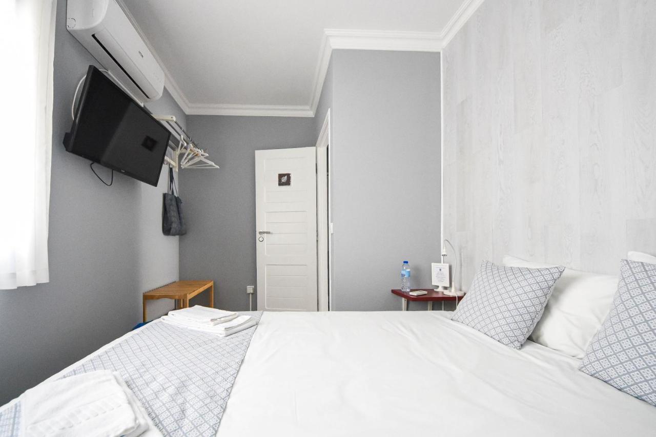 Blue Door Bed and breakfast Lagos
