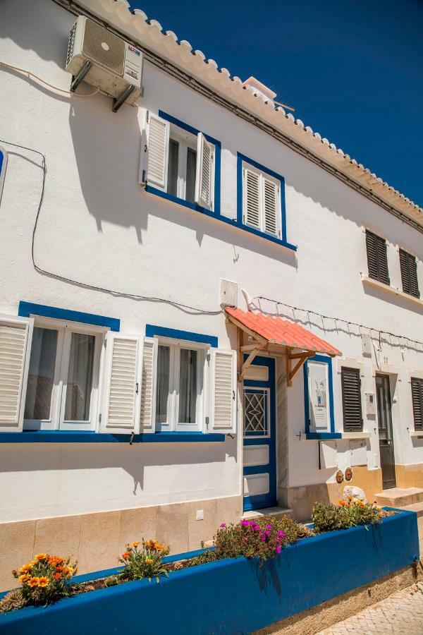 Blue Door Bed and breakfast